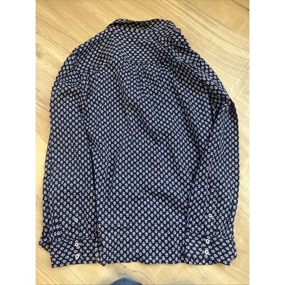 Talbots Blouse Womens Size L Cotton Blue White Flowers Pockets - Picture 6 of 7